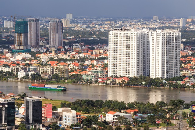 Descărcare gratuită a imaginii gratuite din orașul ho chi minh street vietnam pentru a fi editată cu editorul de imagini online gratuit GIMP