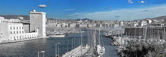 Descarga gratuita City Old Port Marseille - foto o imagen gratuita para editar con el editor de imágenes en línea GIMP