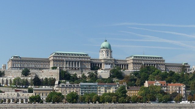 Descarga gratuita Cityscape Budapest Hungría - foto o imagen gratuita para editar con el editor de imágenes en línea GIMP