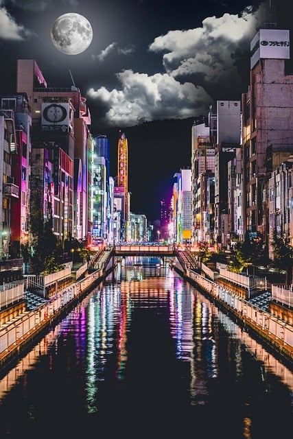 Descărcare gratuită imaginea gratuită a clădirilor de noapte peisaj urban pentru a fi editată cu editorul de imagini online gratuit GIMP