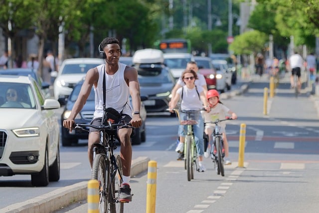 Free download cityscape people bicyclists bikes free picture to be edited with GIMP free online image editor