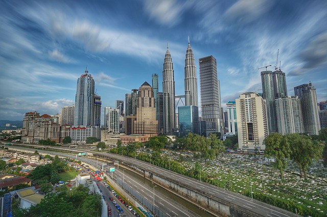 ດາວໂຫລດຟຣີ skyscraper skyline cityscape ຮູບພາບຟຣີທີ່ຈະແກ້ໄຂດ້ວຍ GIMP ບັນນາທິການຮູບພາບອອນໄລນ໌ຟຣີ