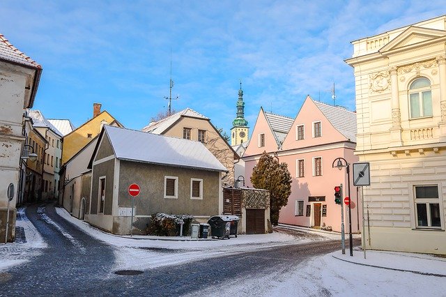 Şehirde Kış Karını ücretsiz indirin - GIMP çevrimiçi resim düzenleyiciyle düzenlenecek ücretsiz fotoğraf veya resim