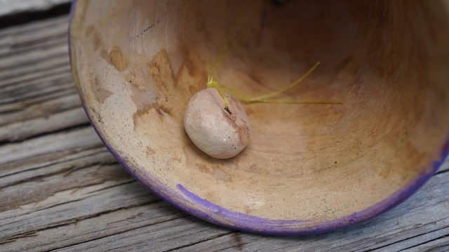 Bezpłatne pobieranie Clay Bell Handmade - bezpłatne zdjęcie lub obraz do edycji za pomocą internetowego edytora obrazów GIMP