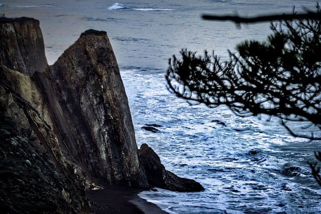 Free download cliff coast ocean california free picture to be edited with GIMP free online image editor