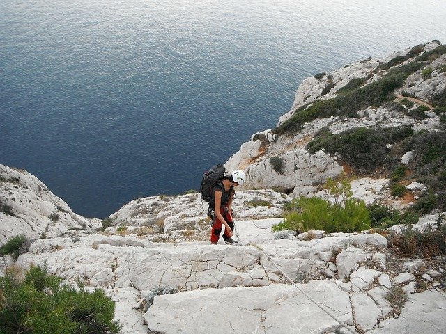 Muat turun percuma Climb Sea Summer - foto atau gambar percuma untuk diedit dengan editor imej dalam talian GIMP