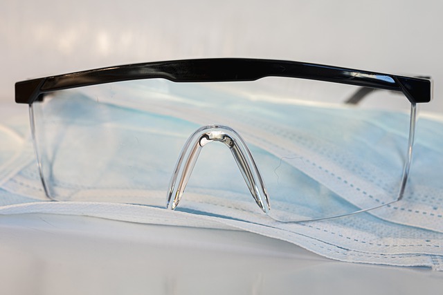 Free download clinic goggles medicine covid 19 free picture to be edited with GIMP free online image editor