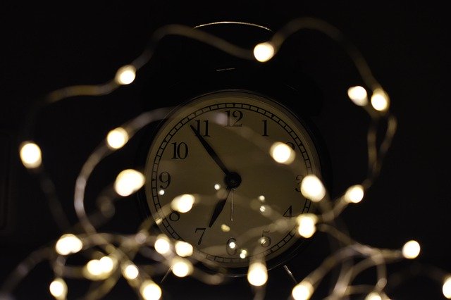 دانلود رایگان ساعت پاییز - عکس یا تصویر رایگان قابل ویرایش با ویرایشگر تصویر آنلاین GIMP