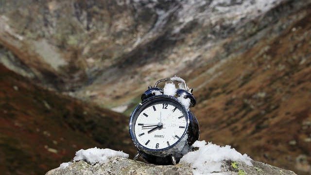 Free download clock face high out of time minute free picture to be edited with GIMP free online image editor