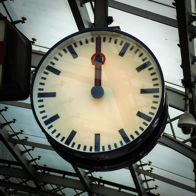 Free download clock station station clock time free picture to be edited with GIMP free online image editor