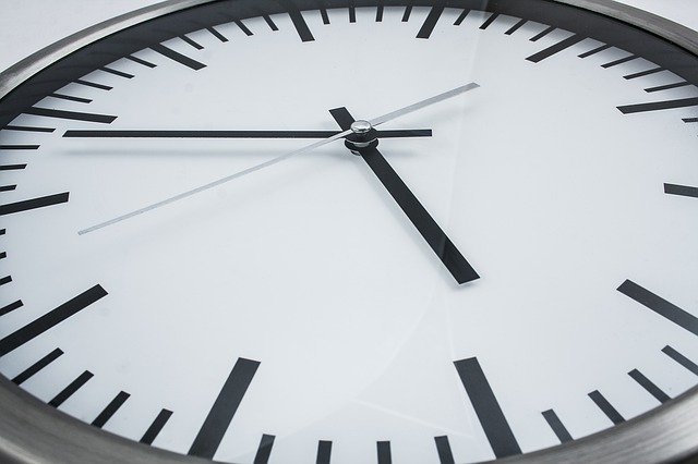 Descarga gratuita Clock Time Arrows: foto o imagen gratuita para editar con el editor de imágenes en línea GIMP