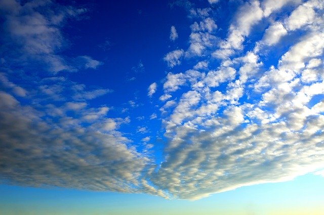 Free download Cloud Formation Sky Arrow Shape -  free photo or picture to be edited with GIMP online image editor