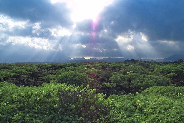 تحميل مجاني Clouds Landscape Sky The - صورة مجانية أو صورة لتحريرها باستخدام محرر الصور عبر الإنترنت GIMP