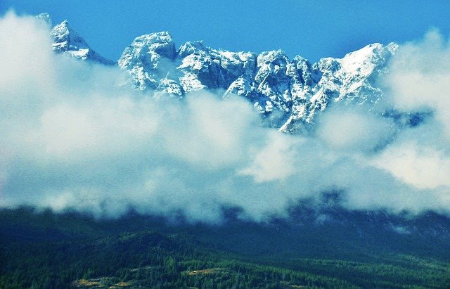 Download gratuito di Clouds Mountains Argentine: foto o immagini gratuite da modificare con l'editor di immagini online GIMP