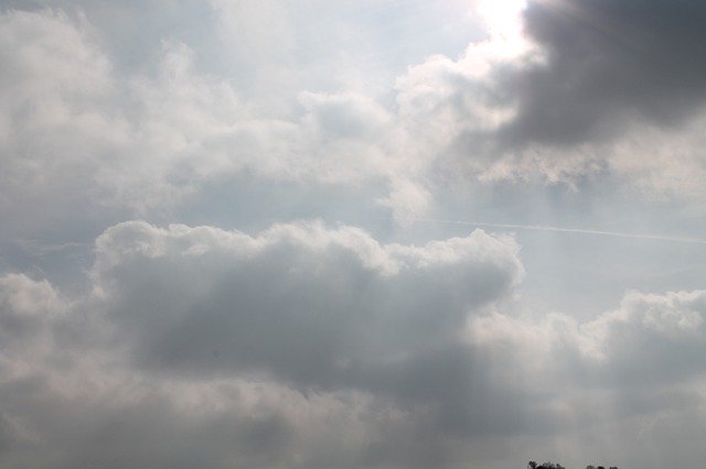 تنزيل Clouds Sky Forward مجانًا - صورة مجانية أو صورة مجانية لتحريرها باستخدام محرر الصور عبر الإنترنت GIMP