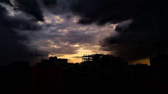 Descarga gratuita Cloudy Sky Bangladesh - foto o imagen gratuita para editar con el editor de imágenes en línea GIMP