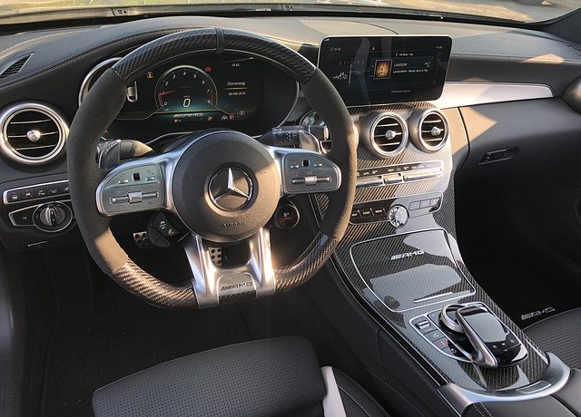 Скачать бесплатно Cockpit Mercedes Dashboard - бесплатное фото или изображение для редактирования с помощью онлайн-редактора изображений GIMP
