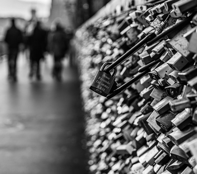 Free download cologne germany bridge padlock b w free picture to be edited with GIMP free online image editor