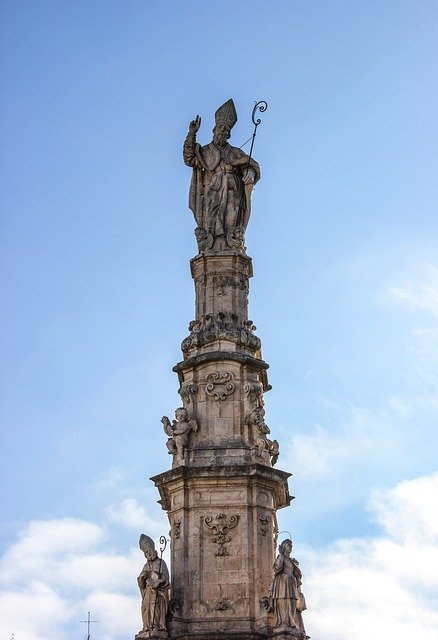 Bezpłatne pobieranie Kolumna Barokowa Statua - darmowe zdjęcie lub obraz do edycji za pomocą internetowego edytora obrazów GIMP