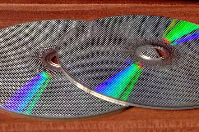 Free download compact discs cd s cd disc compact free picture to be edited with GIMP free online image editor