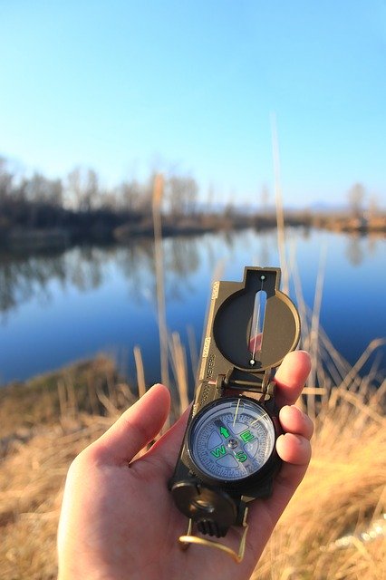 Скачать бесплатно Compass Lake Water - бесплатное фото или изображение для редактирования с помощью онлайн-редактора изображений GIMP