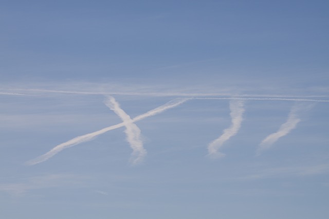 Free download contrails plane heaven strip free picture to be edited with GIMP free online image editor
