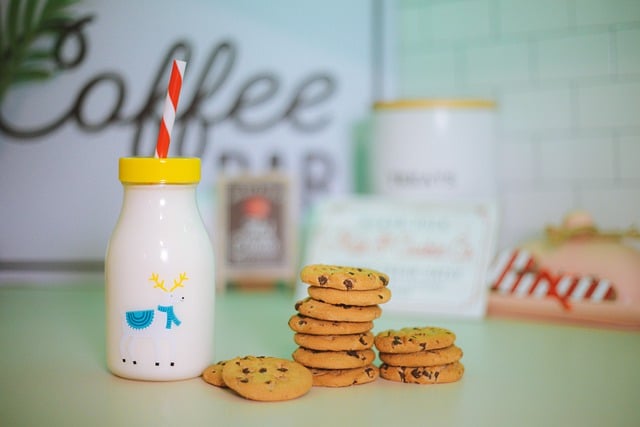 Descarga gratis galletas leche bebida taza navidad imagen gratis para editar con el editor de imágenes en línea gratuito GIMP