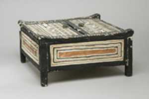 Free download Cosmetic Box from the tomb of Sennedjem free photo or picture to be edited with GIMP online image editor