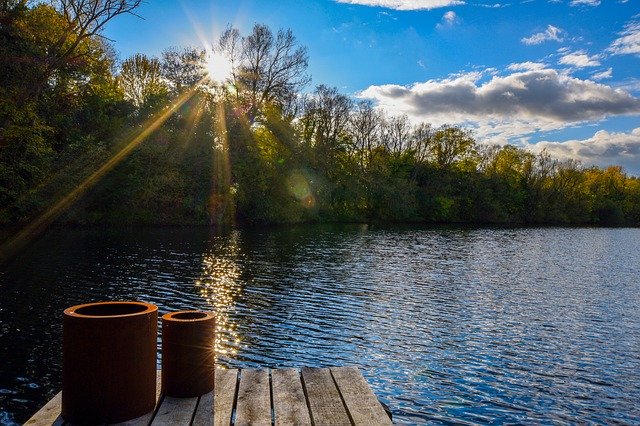 Бесплатно скачать бесплатный шаблон фотографии Cotswolds Water Park Lake Sunlight для редактирования с помощью онлайн-редактора изображений GIMP