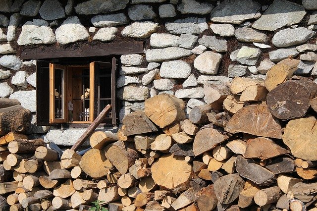 Скачать бесплатно Cottage Window Wood - бесплатное фото или изображение для редактирования с помощью онлайн-редактора изображений GIMP