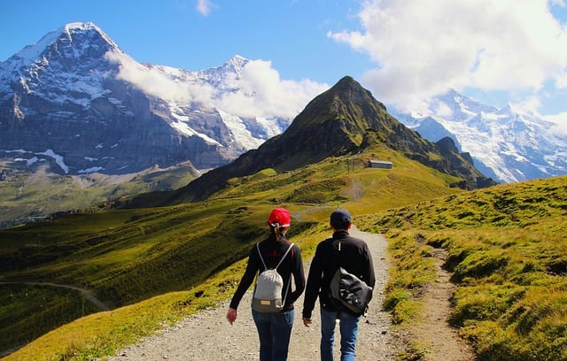 Kostenloser Download eines Paares beim Gletscherbergwandern, kostenloses Bild zur Bearbeitung mit dem kostenlosen Online-Bildeditor GIMP