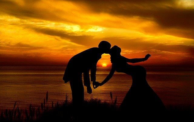 Free download Couple Silhouette Sunset -  free photo or picture to be edited with GIMP online image editor