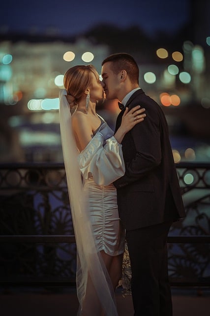 Free download couple wedding man bride kiss free picture to be edited with GIMP free online image editor