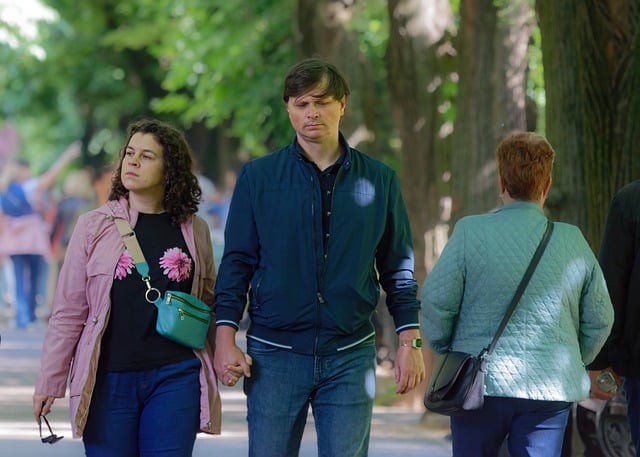 Free download couple young casual walking free picture to be edited with GIMP free online image editor