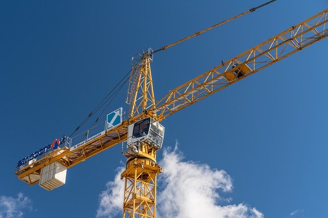 Bezpłatne pobieranie Crane Man At Work - darmowe zdjęcie lub zdjęcie do edycji za pomocą internetowego edytora obrazów GIMP