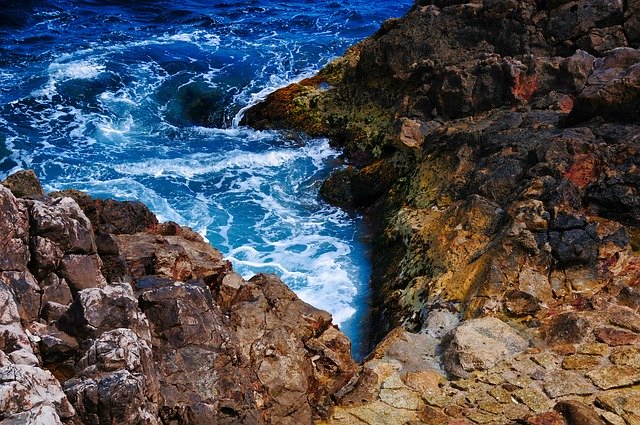 הורדה חינם Creek Sea Roche - תמונה או תמונה בחינם לעריכה עם עורך התמונות המקוון GIMP