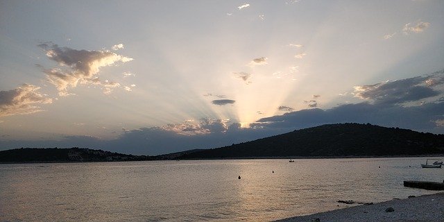 ດາວ​ໂຫຼດ​ຟຣີ Croatia Sea Landscape - ຮູບ​ພາບ​ຟຣີ​ຫຼື​ຮູບ​ພາບ​ທີ່​ຈະ​ໄດ້​ຮັບ​ການ​ແກ້​ໄຂ​ກັບ GIMP ອອນ​ໄລ​ນ​໌​ບັນ​ນາ​ທິ​ການ​ຮູບ​ພາບ​