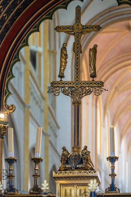 Free download cross church church interior free picture to be edited with GIMP free online image editor