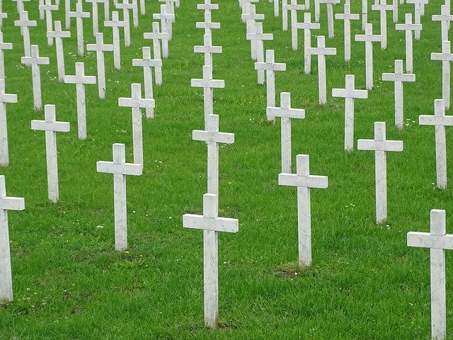 Unduh gratis Cross Graveyard Cemetery - foto atau gambar gratis untuk diedit dengan editor gambar online GIMP