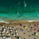 Crowded Beach  screen for extension Chrome web store in OffiDocs Chromium