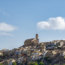 Crowded city in the mountains  screen for extension Chrome web store in OffiDocs Chromium