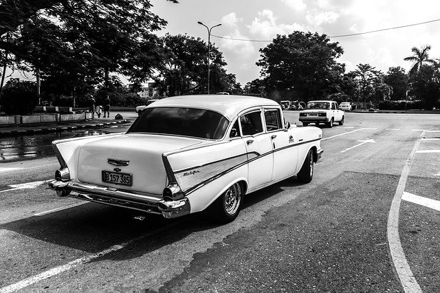 免费下载古巴哈瓦那维达多广场 - 可使用 GIMP 在线图像编辑器编辑的免费照片或图片