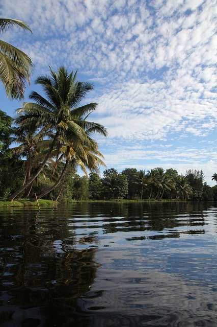 Libreng download Cuba River Natural Lake - libreng larawan o larawan na ie-edit gamit ang GIMP online na editor ng imahe