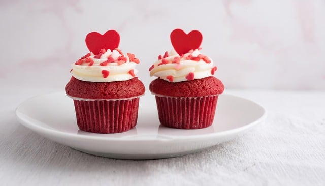 Free download cupcake red velvet free picture to be edited with GIMP free online image editor
