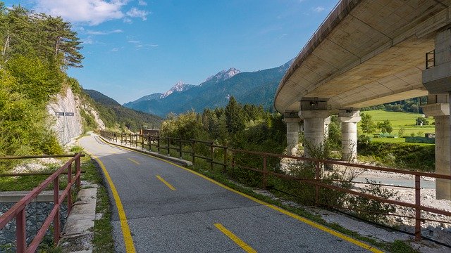 無料ダウンロードCyclePath ItalyHighway-GIMPオンライン画像エディタで編集できる無料の写真または画像