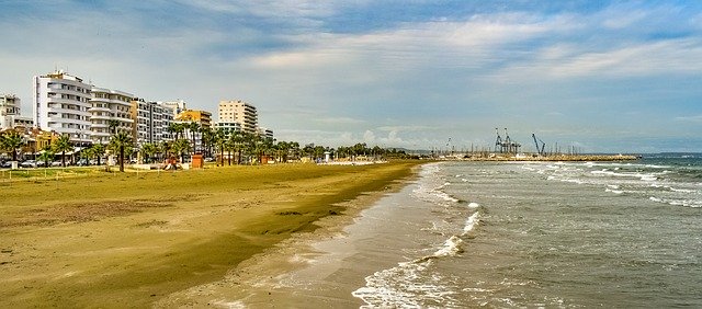 Muat turun percuma Bandar Cyprus Larnaca - foto atau gambar percuma untuk diedit dengan editor imej dalam talian GIMP