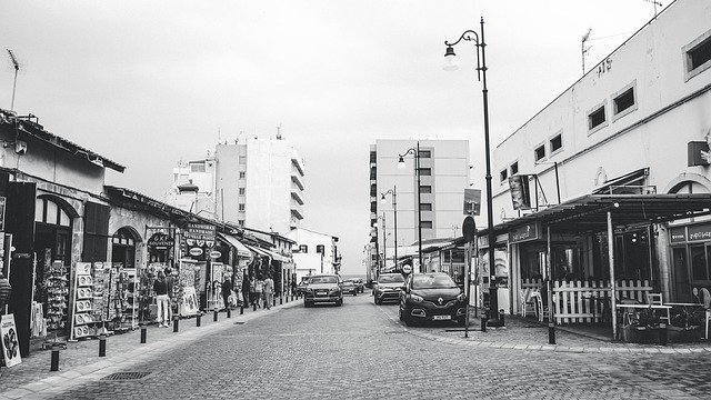 تنزيل مجاني Cyprus Street Black And White - صورة مجانية أو صورة لتحريرها باستخدام محرر الصور عبر الإنترنت GIMP