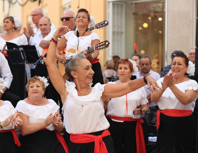 Kostenloser Download Dancer Flamenco Old Woman - kostenloses Foto oder Bild zur Bearbeitung mit GIMP Online-Bildbearbeitung