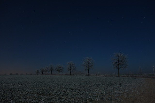 Download gratuito Dark Night Winter - foto o immagine gratuita da modificare con l'editor di immagini online di GIMP