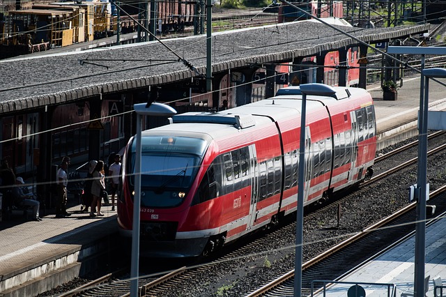 Unduh gratis gambar db deutsche bahn rail gratis untuk diedit dengan editor gambar online gratis GIMP